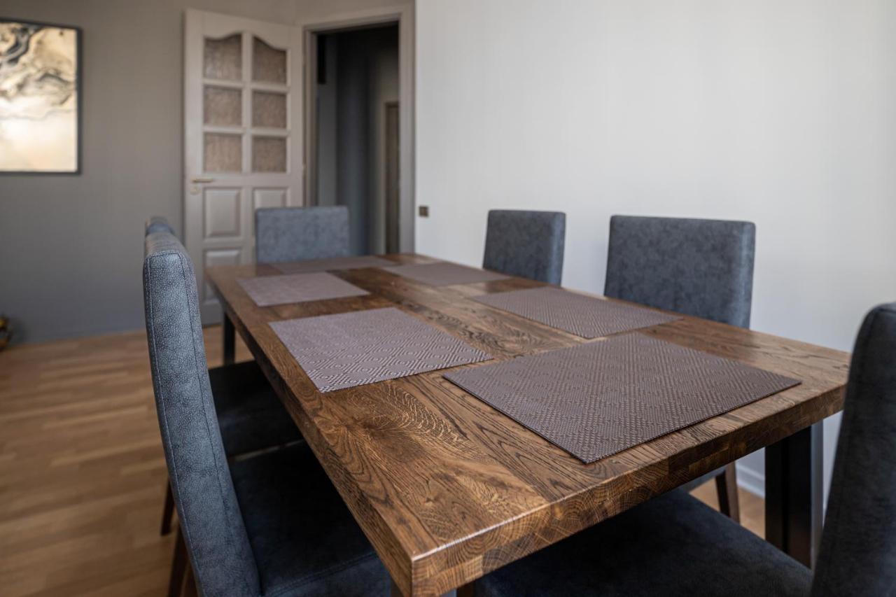 3 Room Apartments On Galytska Leopoli Esterno foto