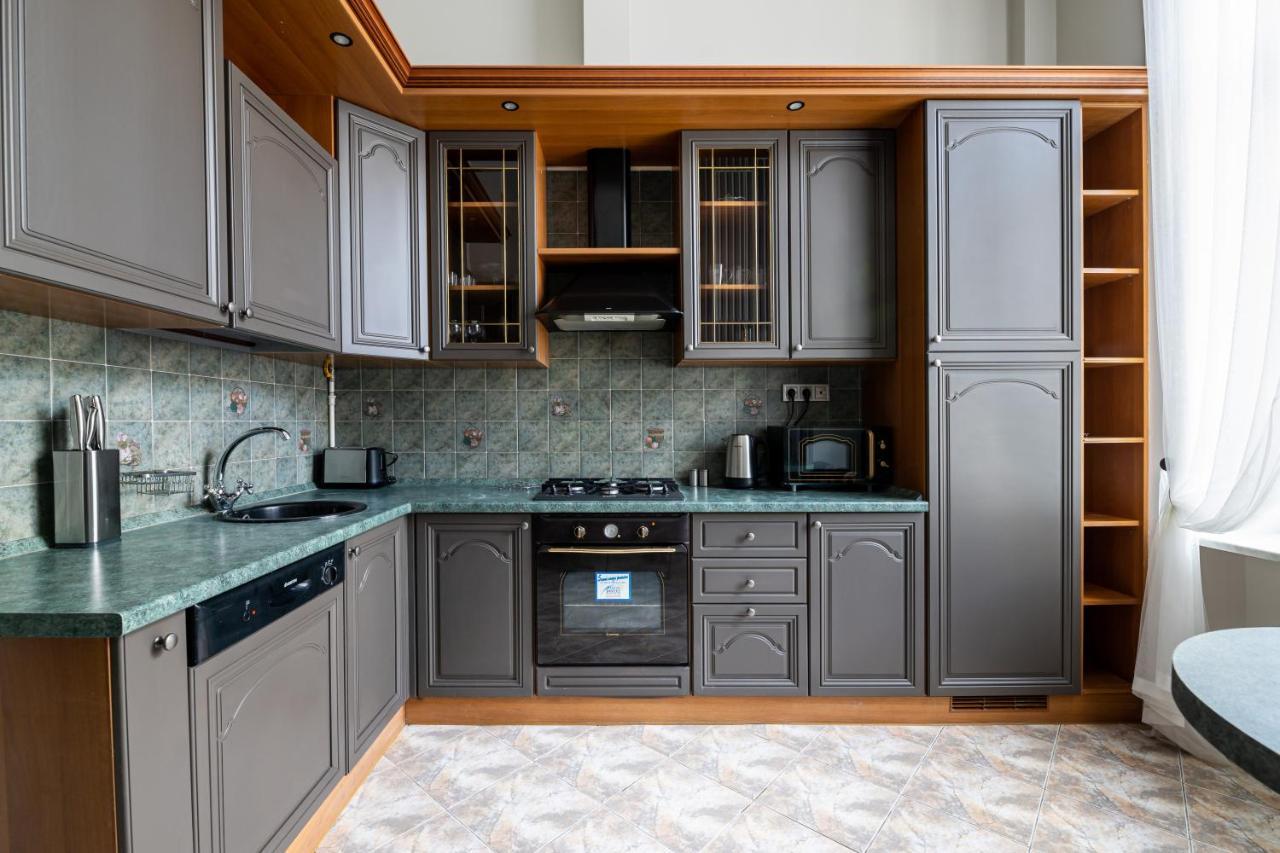 3 Room Apartments On Galytska Leopoli Esterno foto
